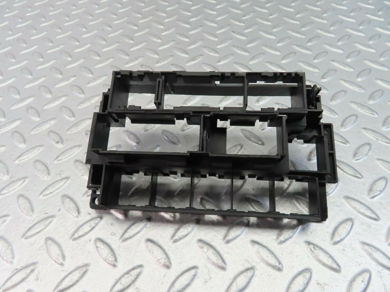 9411 Mercedes-Benz C124 300CE Coupe Fuse Relay Holder Bracket 1245450140