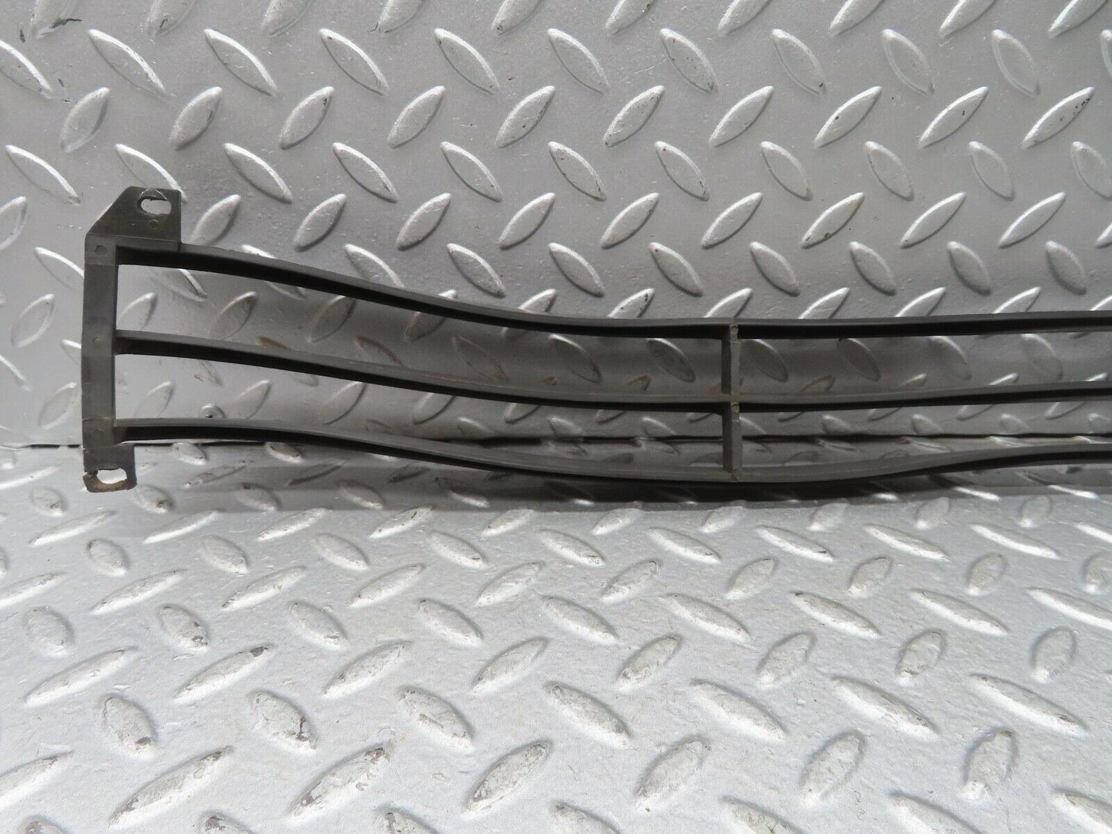 13904 Mercedes-Benz C107 280SLC Front Bumper Lower Grill