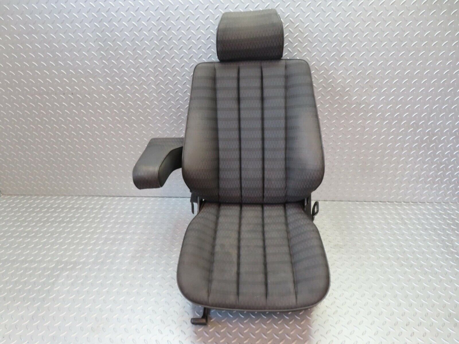 14794 Mercedes-Benz W201 190E Front Left Passenger Seat