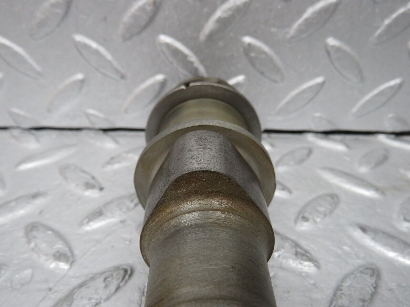 37135 Mercedes-Benz C126 420SEC Coupe Camshaft Left Side 11710