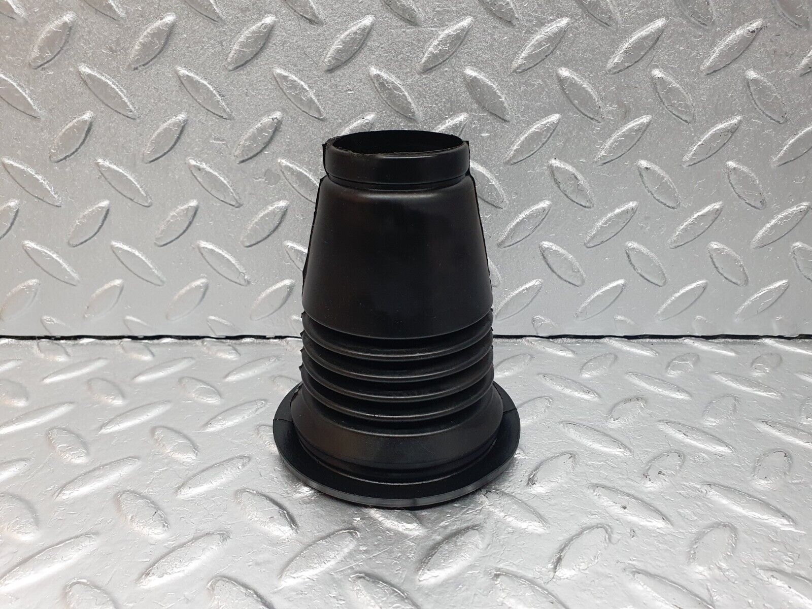 40890 Mercedes-Benz W126 300SE Steering Column Rubber Cover 1264620196