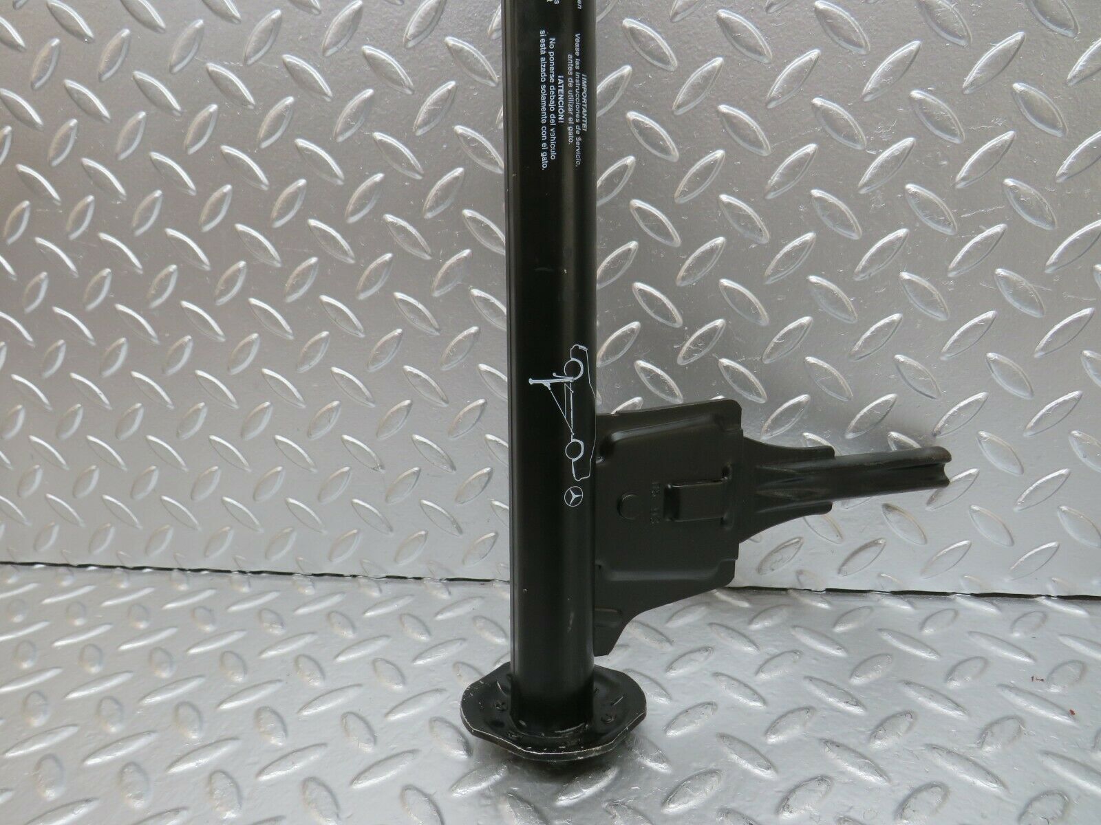 24416 Mercedes-Benz S124 220TE Wagon Bilstein Car Jack 1245830315