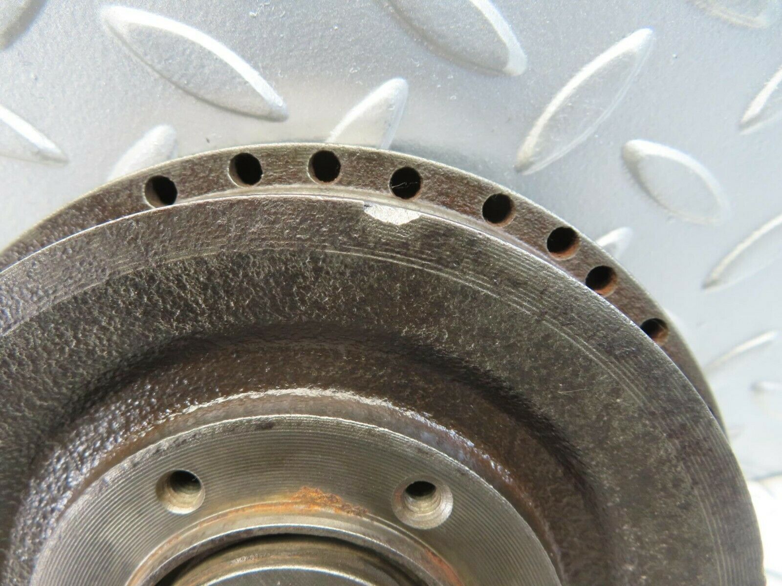 11471 Mercedes-Benz C123 230CE Coupe Crankshaft Vibration Absorber 1020300503