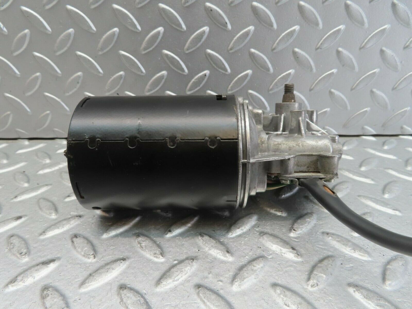 11551 Mercedes-Benz C123 230CE Coupe Wiper Motor Bosch 0390341077
