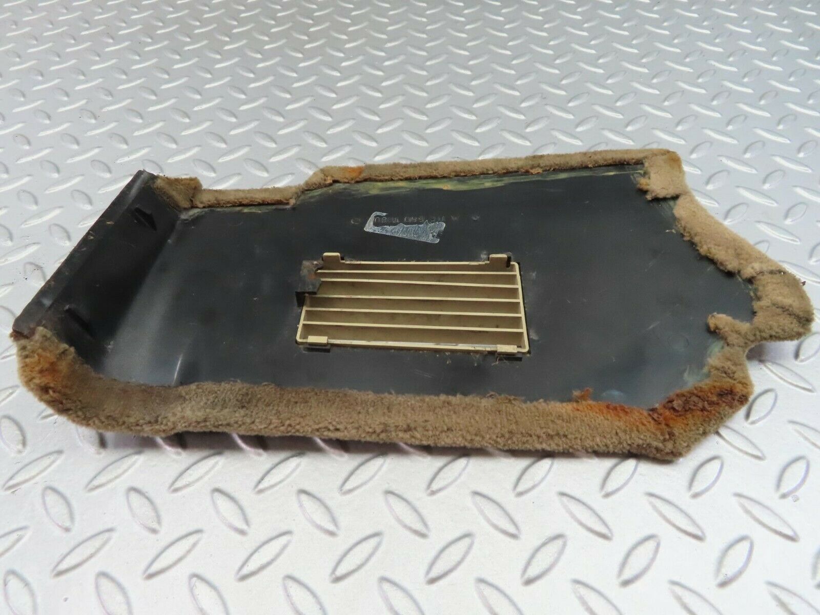 7386 Mercedes-Benz W116 450SE A Pillar Lower Cover Panel Right Side 1166801080