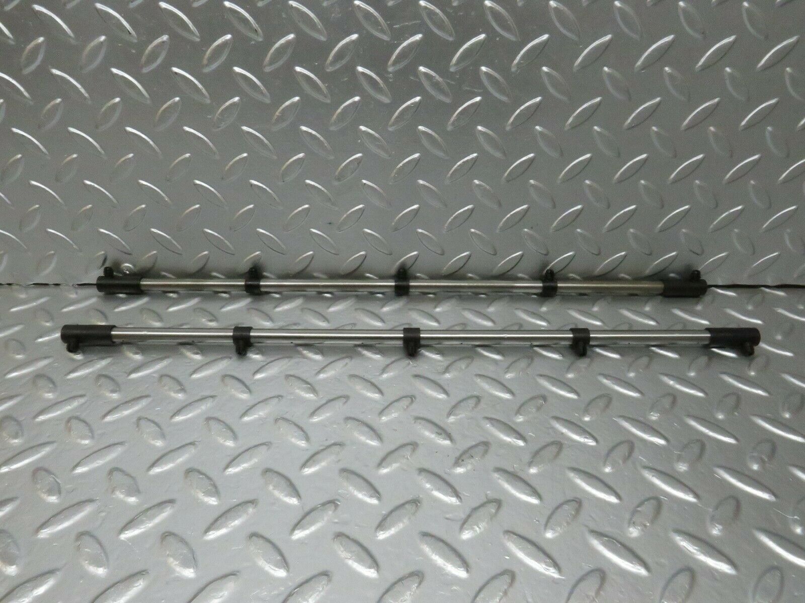 23902 Mercedes-Benz C107 450SL Coupe Camshaft Oil Tube