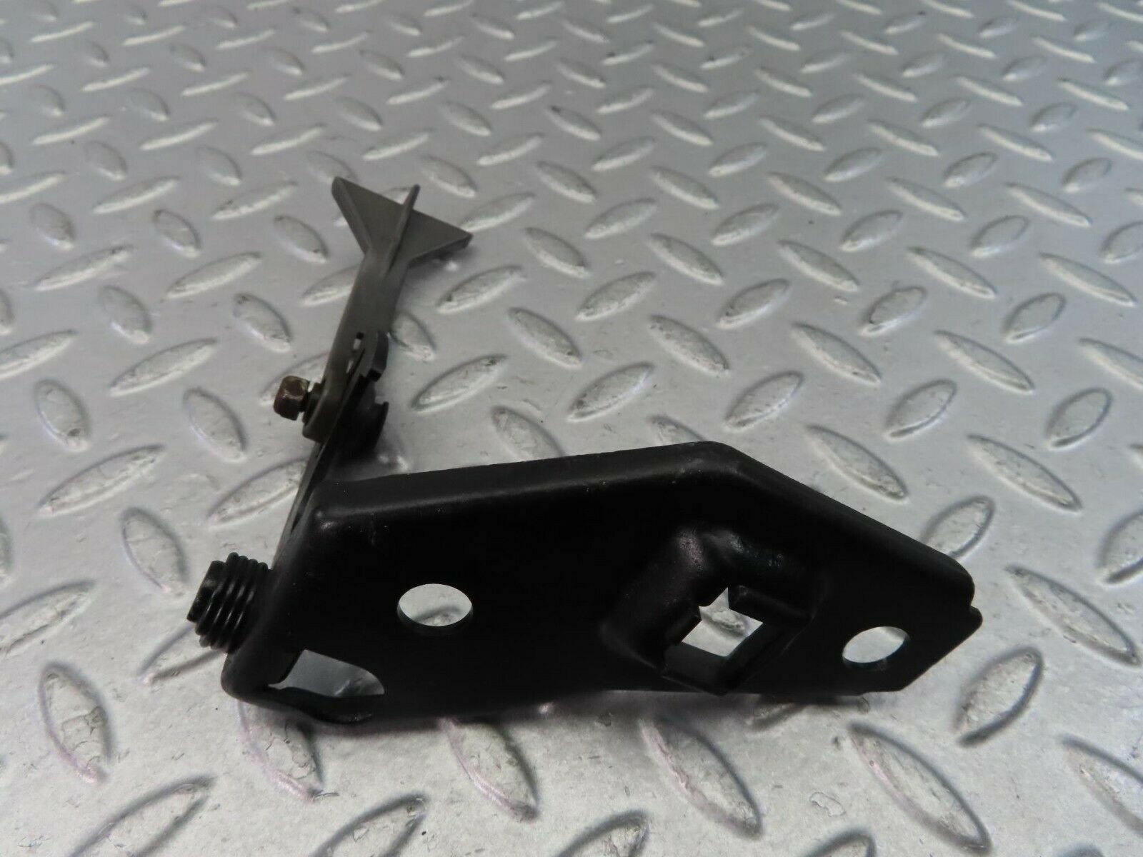 9331 Mercedes-Benz C124 300CE Coupe Bonnet Release Latch 1248800360