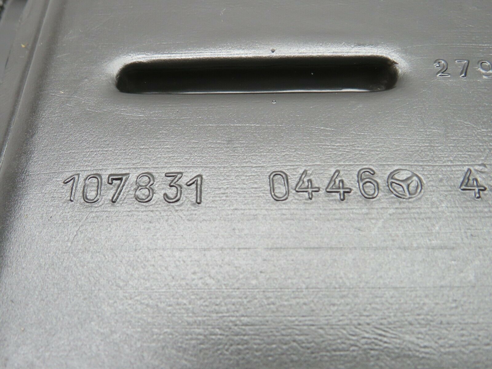 22689 Mercedes-Benz C107 450SLC Coupe Air Duct Vent Right Side 1078310446