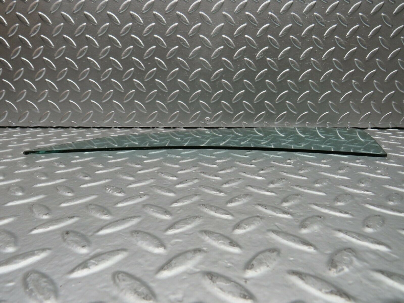 22666 Mercedes-Benz C107 450SLC Coupe Rear Left Quarter Window Glass Tinted