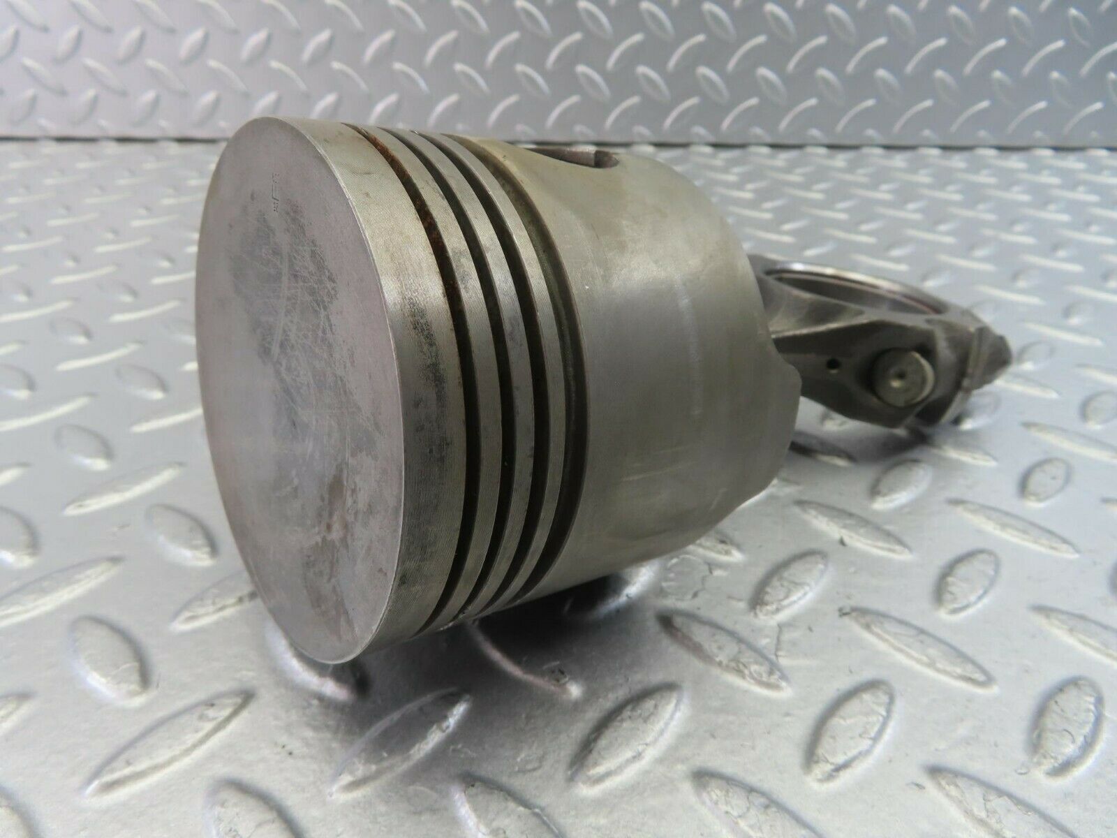 10164 Mercedes-Benz W108 Piston With Connecting Rod 86.49 mm 1300380201