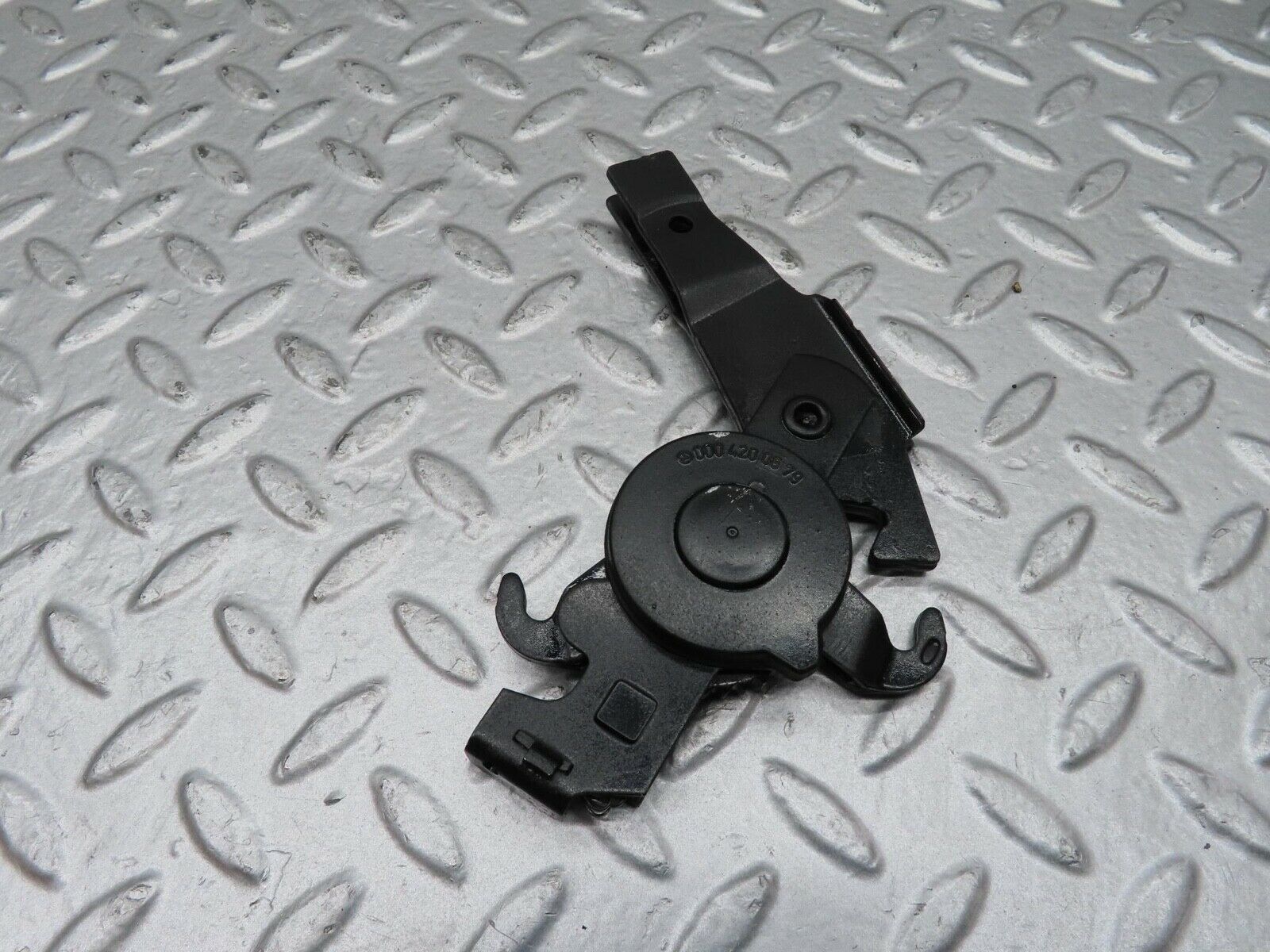 15118 Mercedes-Benz W140 S320 Handbrake Regulator 0004200879