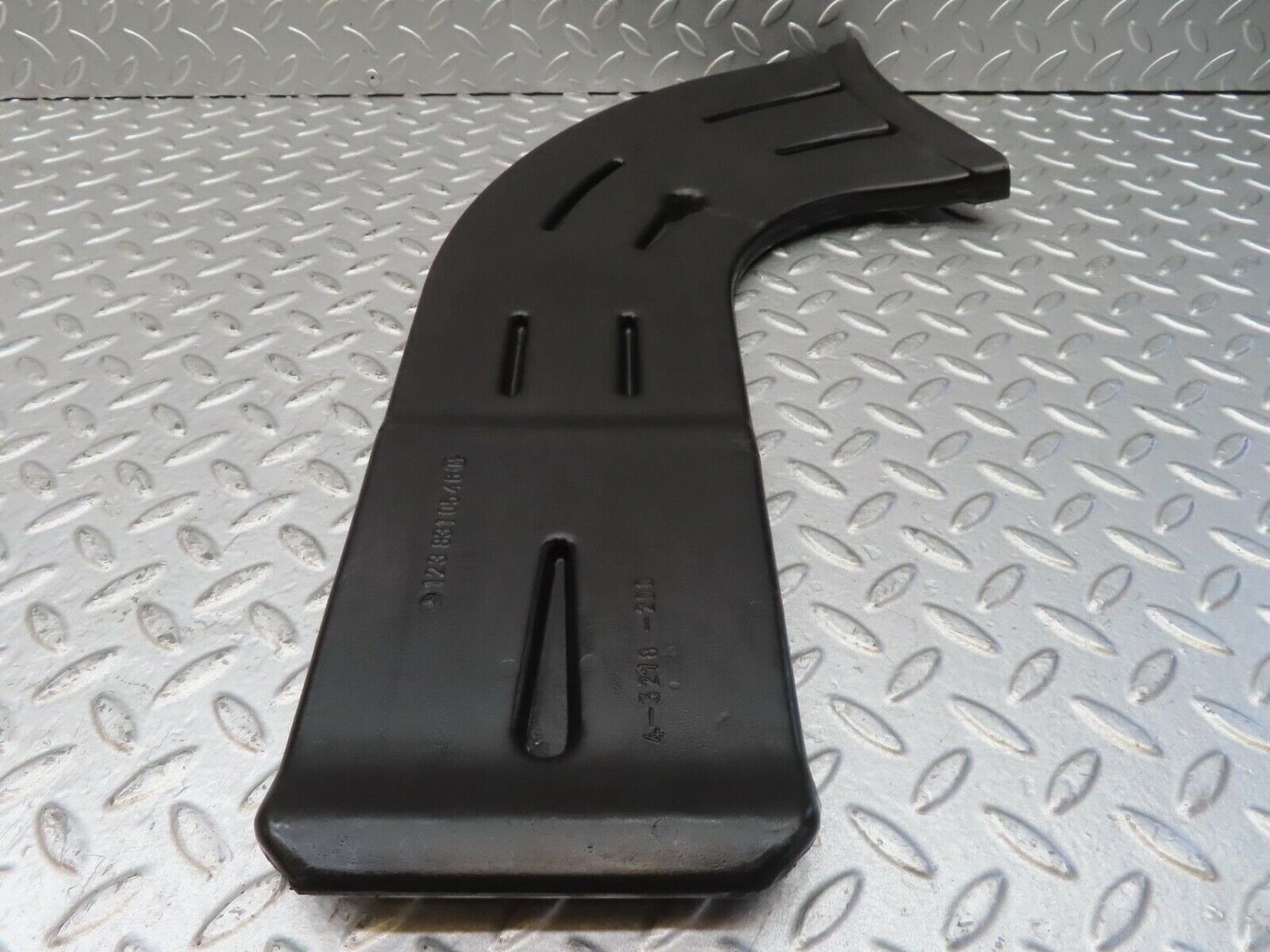 13485 Mercedes-Benz W123 200 Air Duct Heater Ventilation Left 1238310546