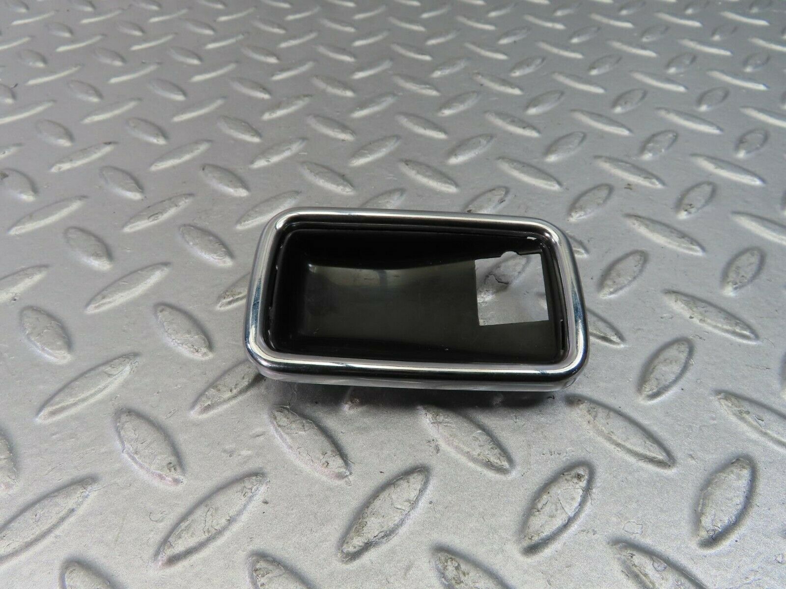 8997 Mercedes-Benz W108 Chrome Frame For Door Opener Left 1087660511