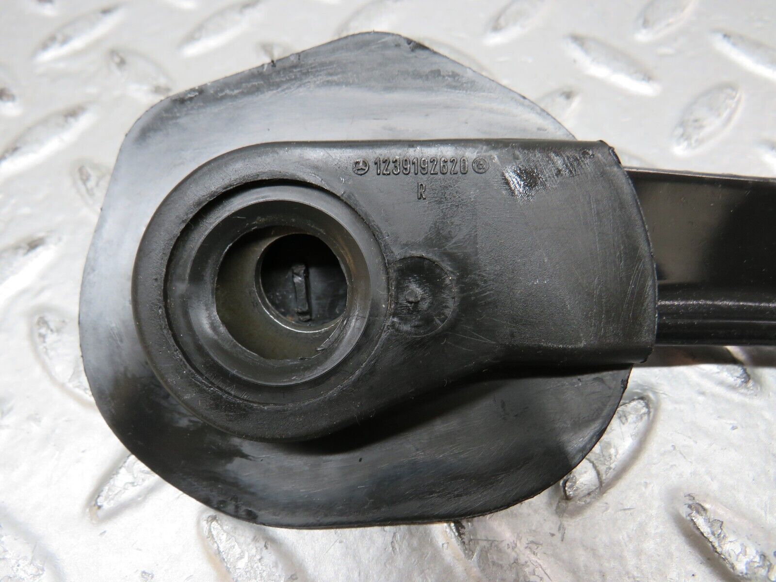 28640 Mercedes-Benz W123 280E Seat Belt Runner 1239192520 1239192620