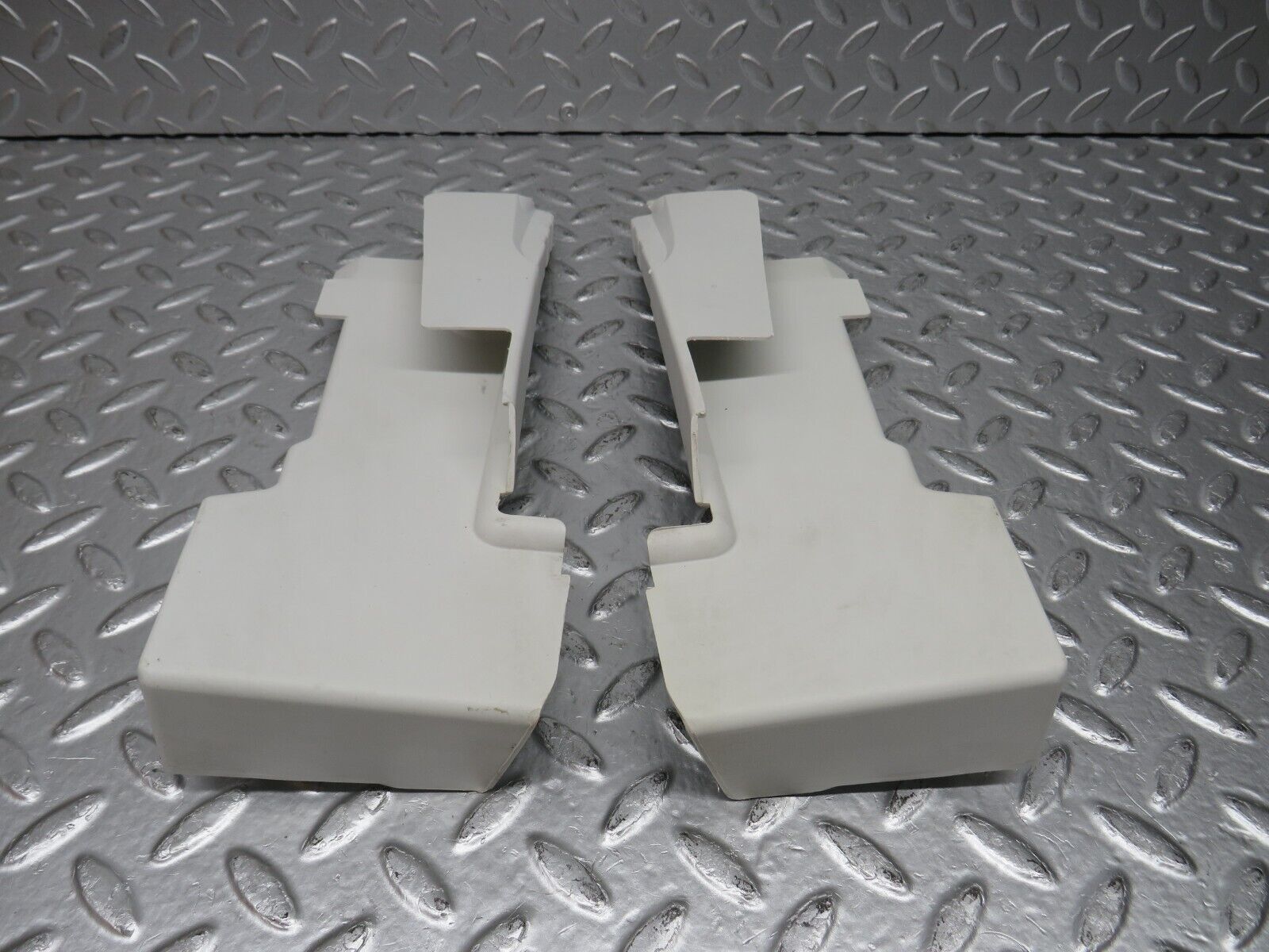 32364 Mercedes-Benz S124 300TE Front Door Lock Cover 2x 1247230408 1247230308