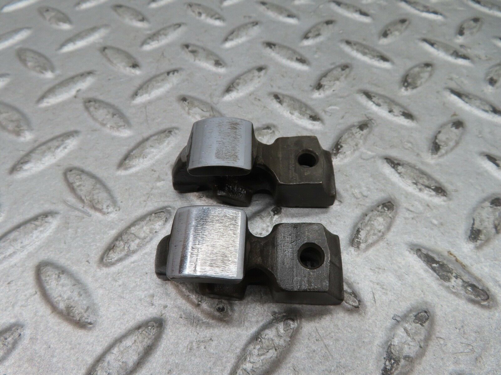 17867 Mercedes-Benz W116 450SEL Valve Rocker Arm