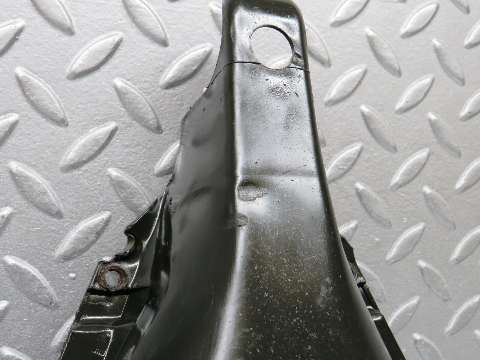 38433 Mercedes-Benz R129 280SL Coupe Rear Control Arm Cover Pair 1293520188