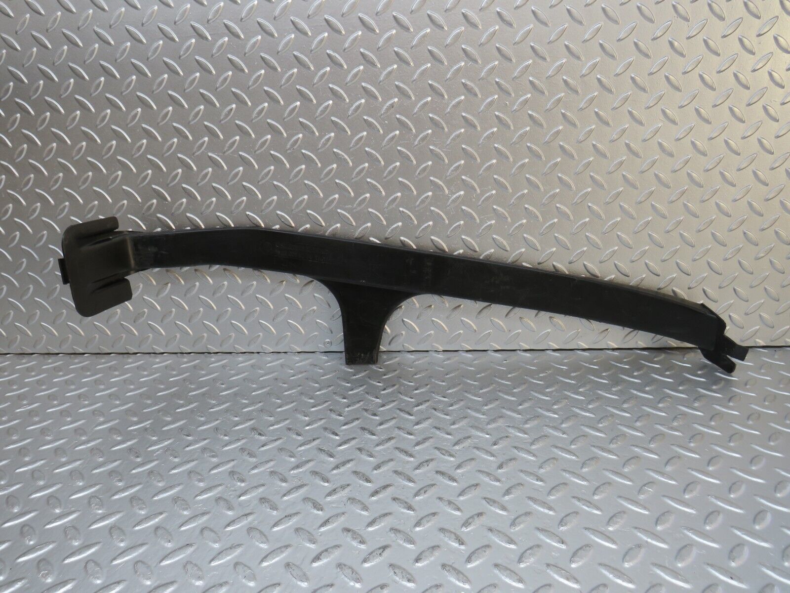 0458 Mercedes-Benz W123 230E Cable Channel Cover 1238210236