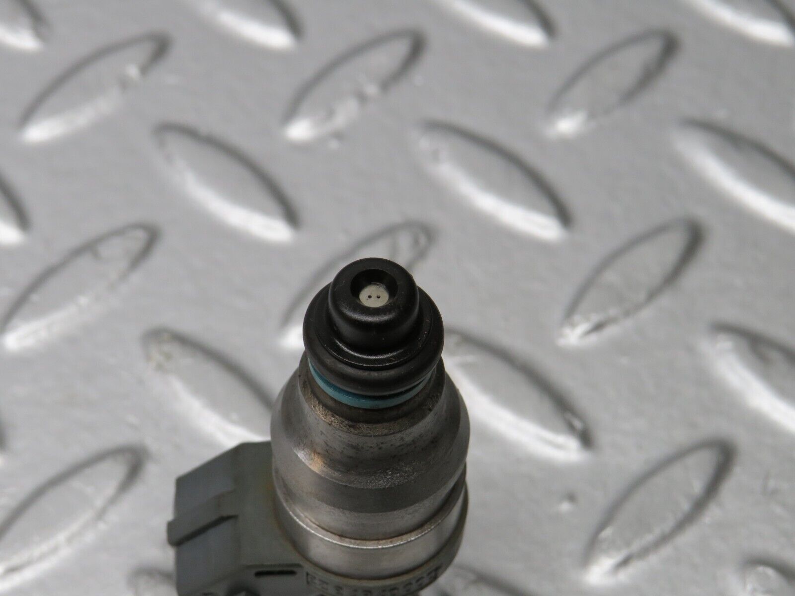 39422 Mercedes-Benz R129 320SL Coupe Fuel Injector Bosch 0000787323 0280155209