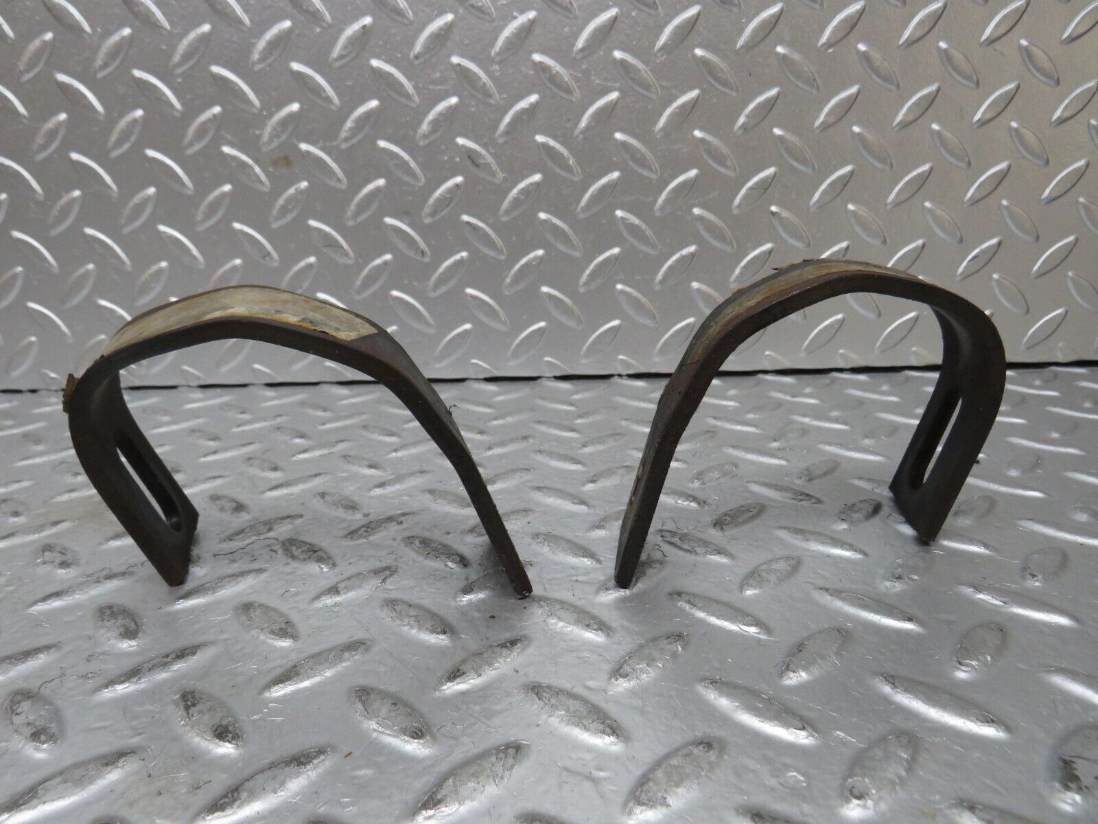 27394 Mercedes-Benz W123 280E Front Bumper Bracket Pair