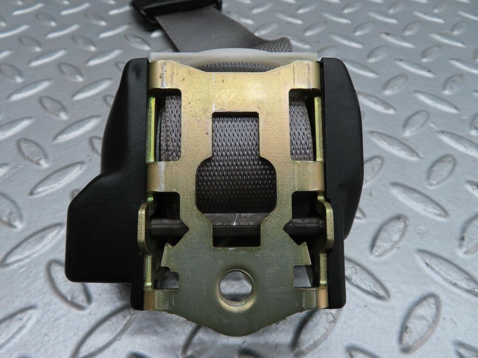 15160 Mercedes-Benz W140 S320 Rear Right Seat Belt 1408600885