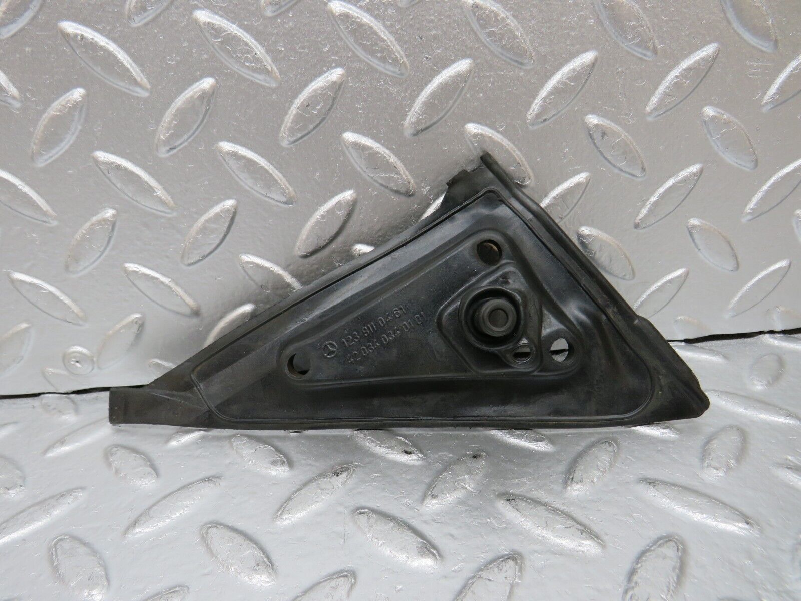 31029 Mercedes-Benz W123 230E Right Wing Mirror Rubber Cover 1238110461