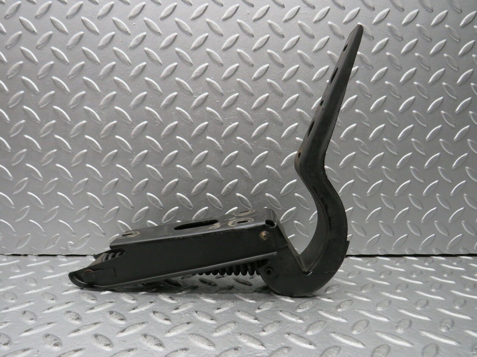 21917 Mercedes-Benz W121 190b Ponton Trunk Hinge With Spring