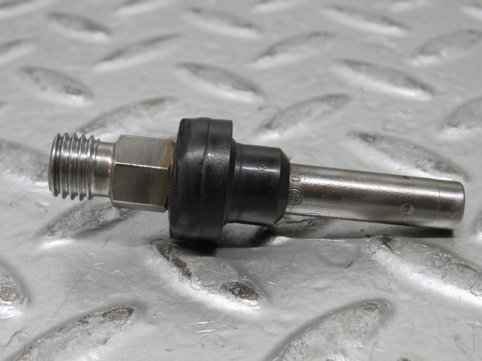 28661 Mercedes-Benz W123 230E Fuel Injector Bosch 0437502010