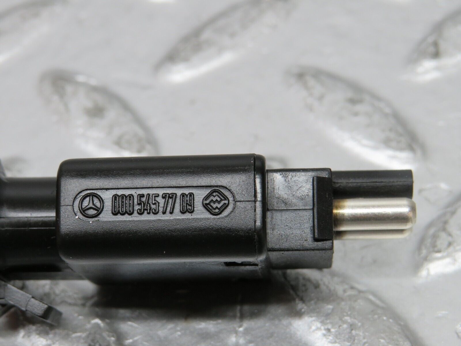 31780 Mercedes-Benz W201 190LE 1.8L Brake Light Switch 0005457709