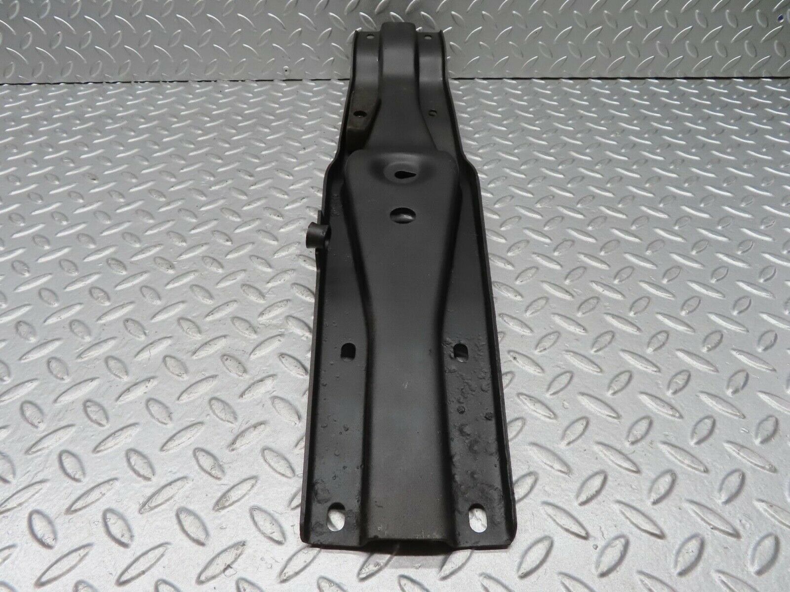 13003 Mercedes-Benz W111 220S Manual Gearbox Mount Bracket