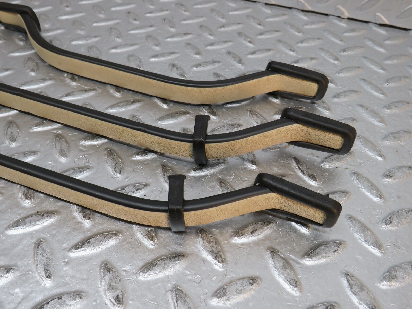 0470 Mercedes-Benz W123 230E Interior Roof Grab Handle Set