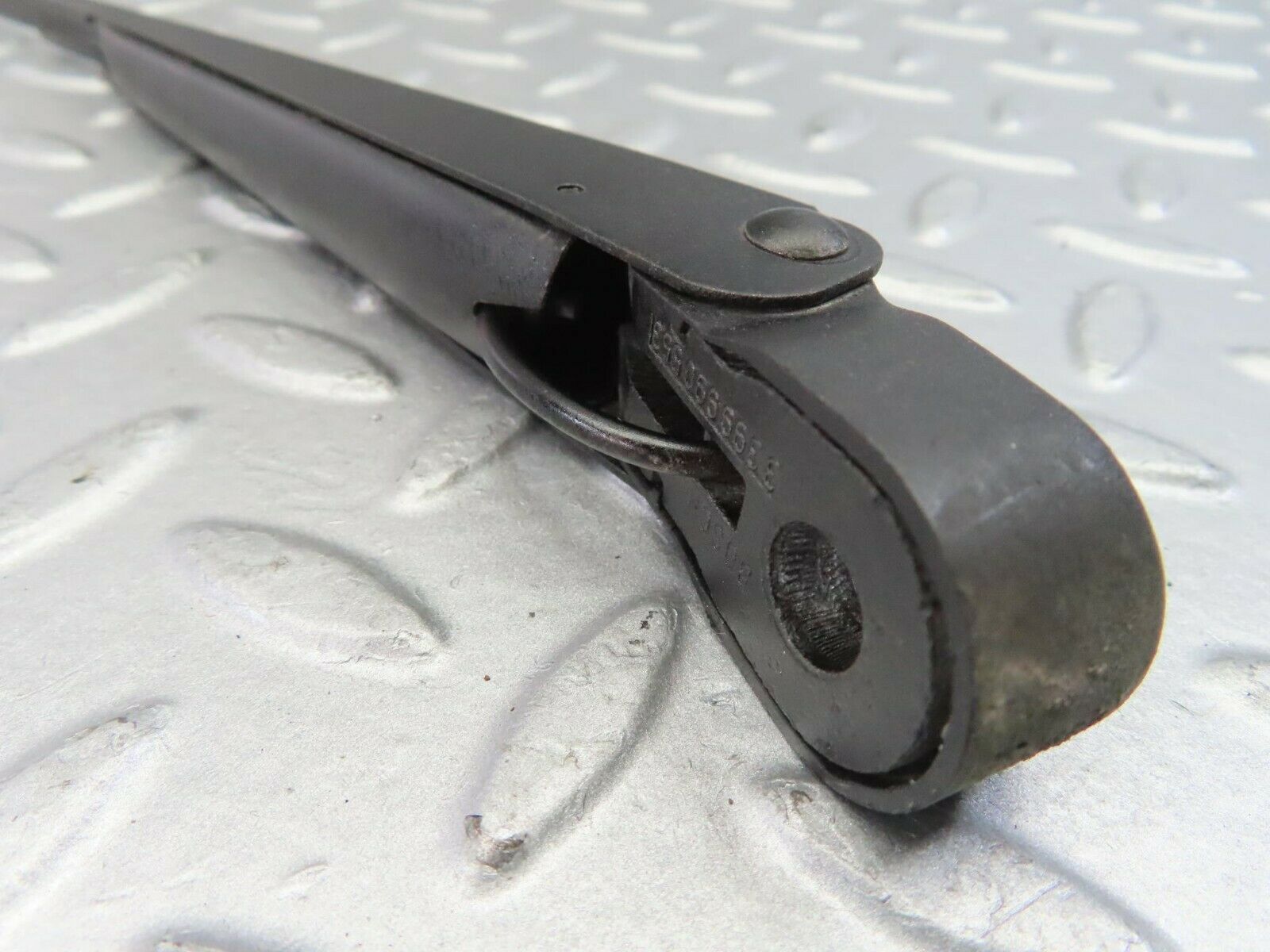 10000 Mercedes-Benz C123 230CE Coupe Wiper Arm Bosch Left 3399990553