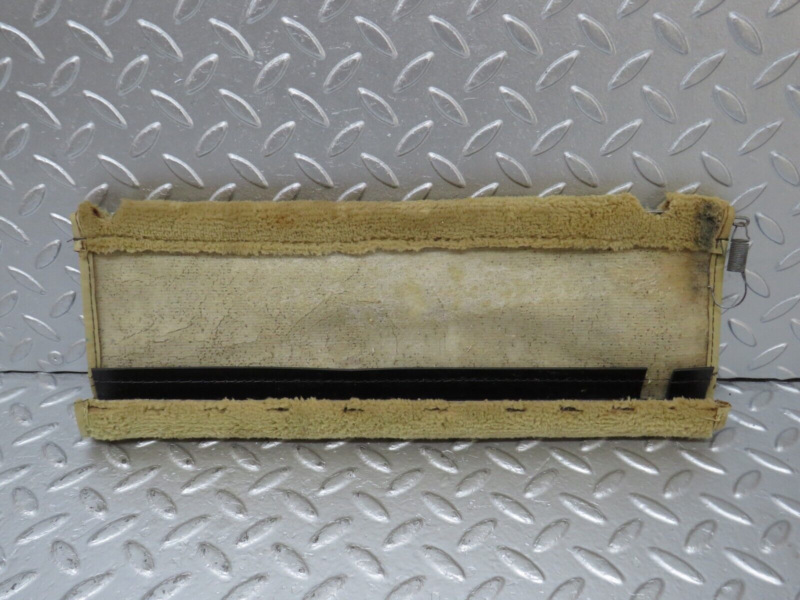 34450 Mercedes-Benz C126 380SEC Front Right Seat Under Cover Beige