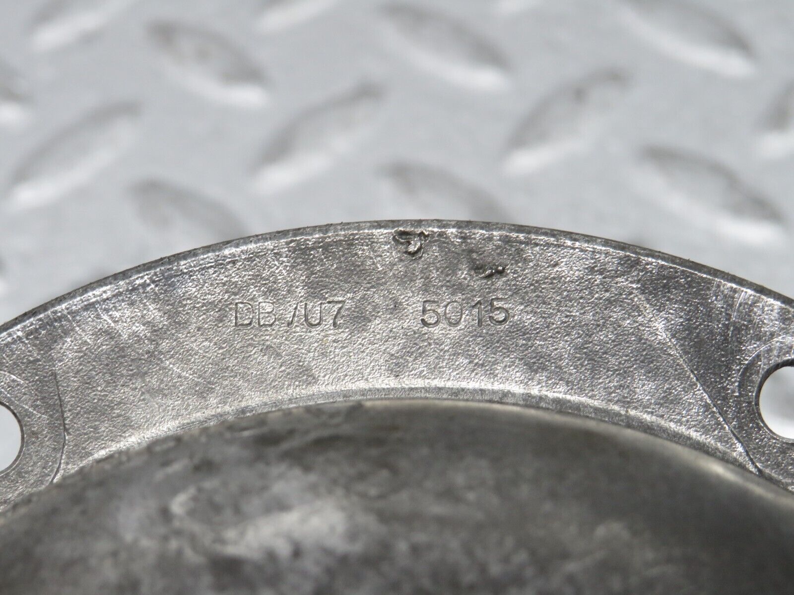 35909 Mercedes-Benz 240D OM616.912 Vacuum Pump Pierburg DB/U7 5015