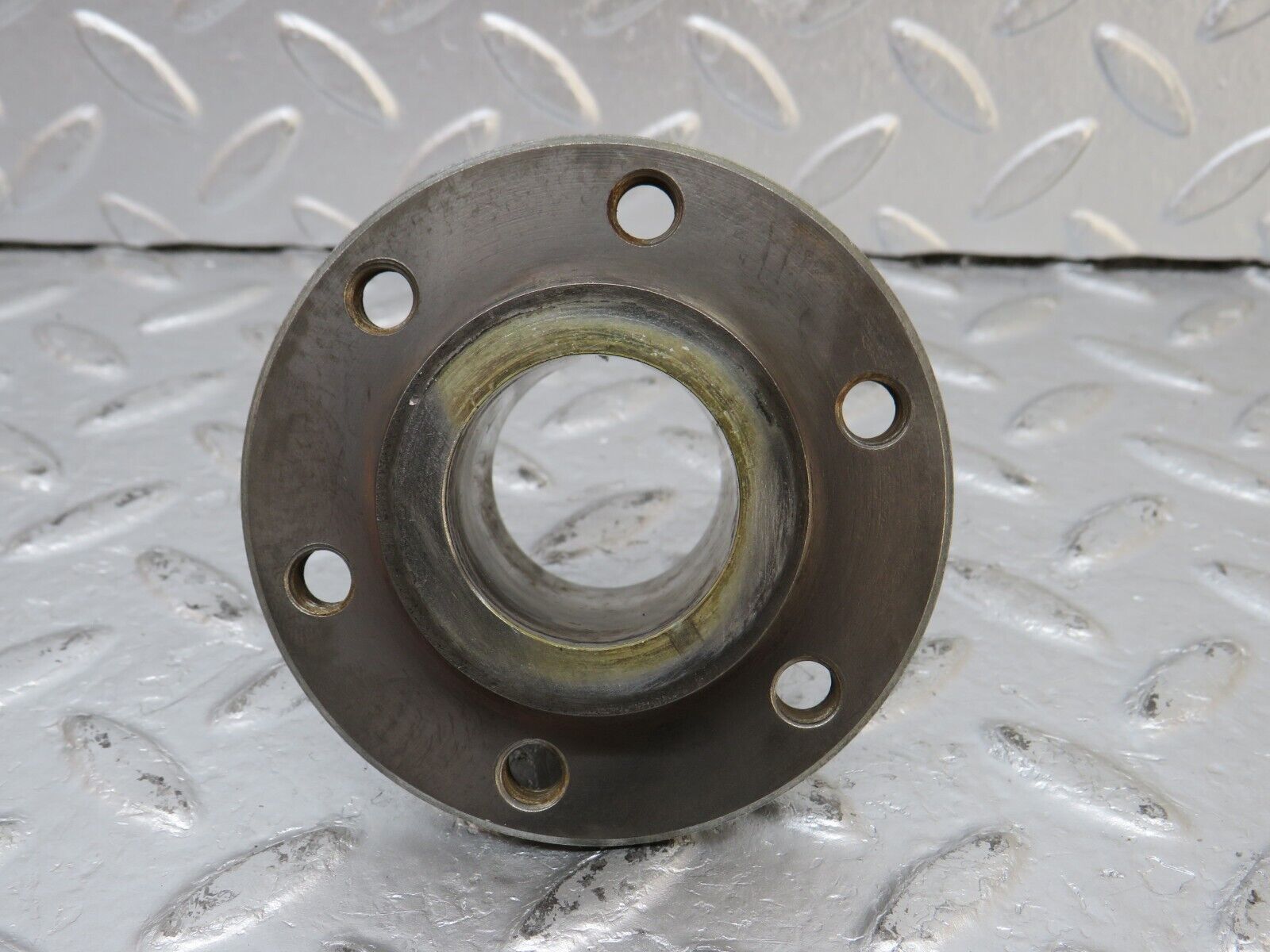 34520 Mercedes-Benz C126 380SEC Coupe Crankshaft Sleeve Hub