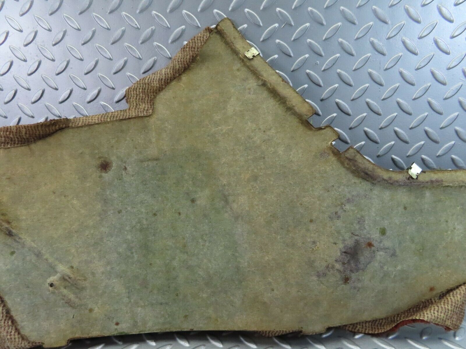 7672 Mercedes-Benz S123 230TE Wagon Centre Console Carpet Right Side