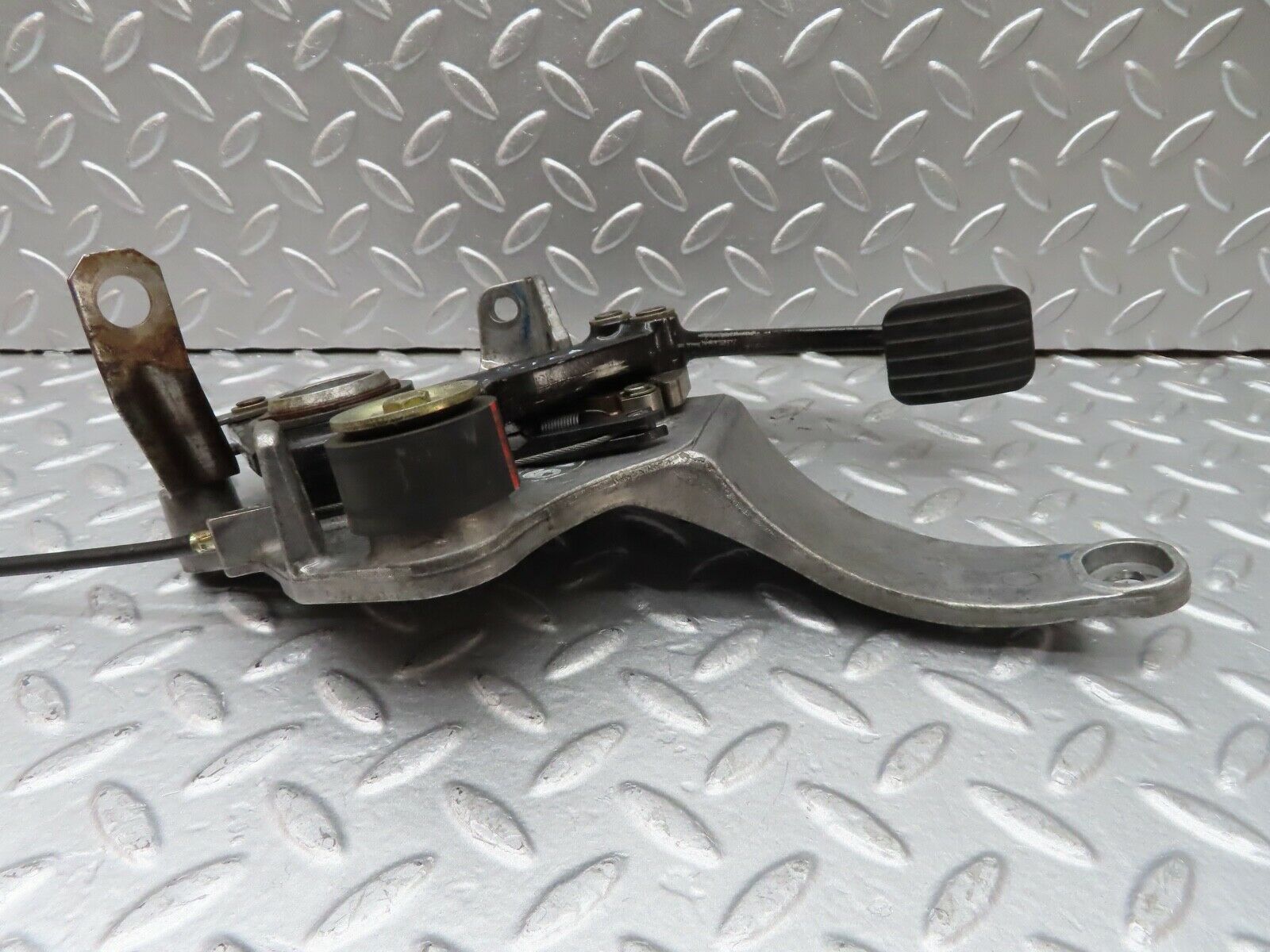 19955 Mercedes-Benz R129 300SL Coupe Parking Brake Pedal 1294270101