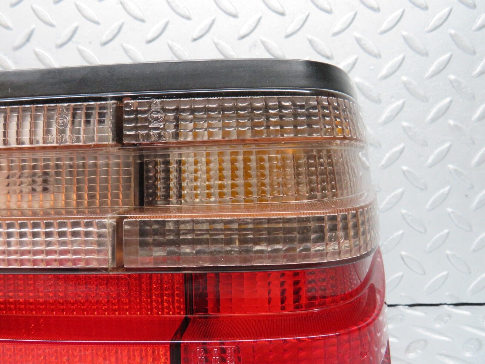 37846 Mercedes-Benz A124 320E Cabriolet Tail Light Right Side 0053373R38