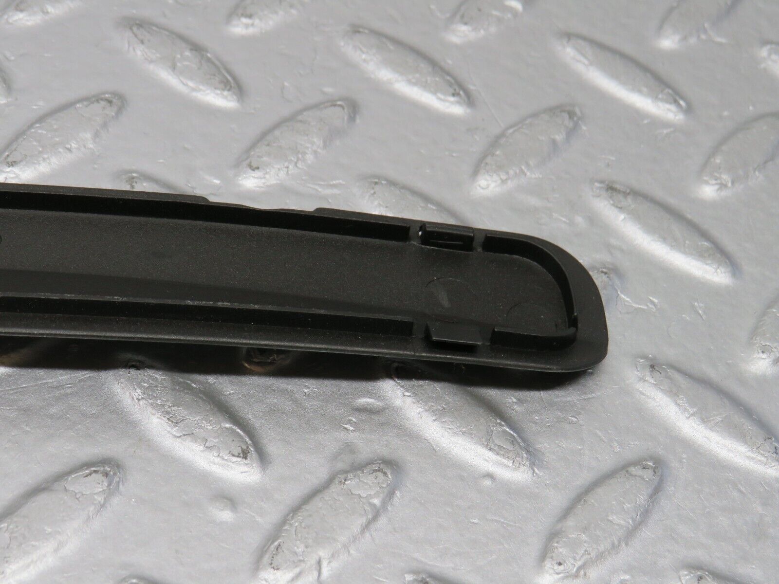 38858 Mercedes-Benz W201 190E 2.6L Windscreen Washer Nozzle Cover Trim 2018891325