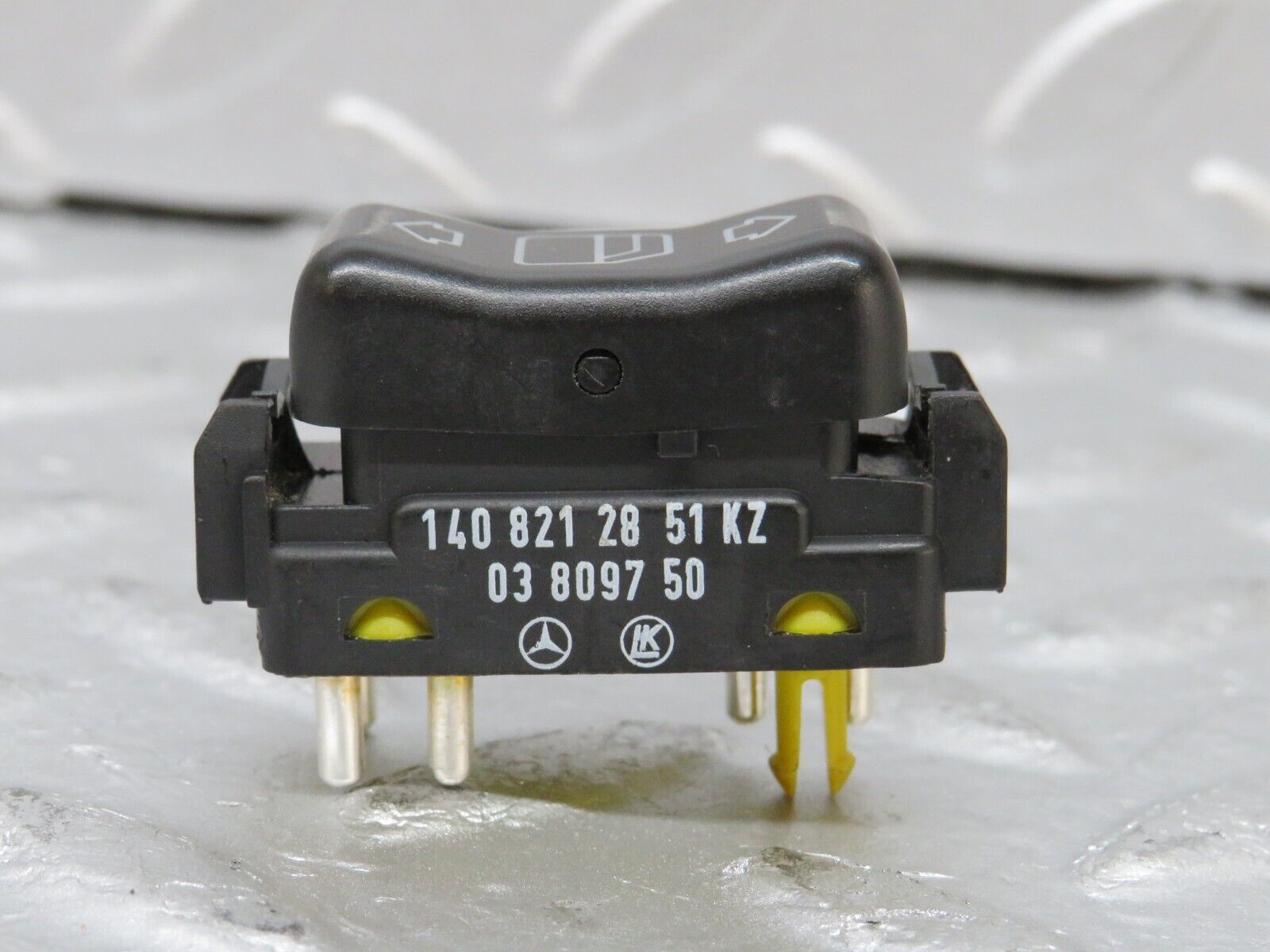 33319 Mercedes-Benz W202 C180 Electric Window Switch Right 1408212851