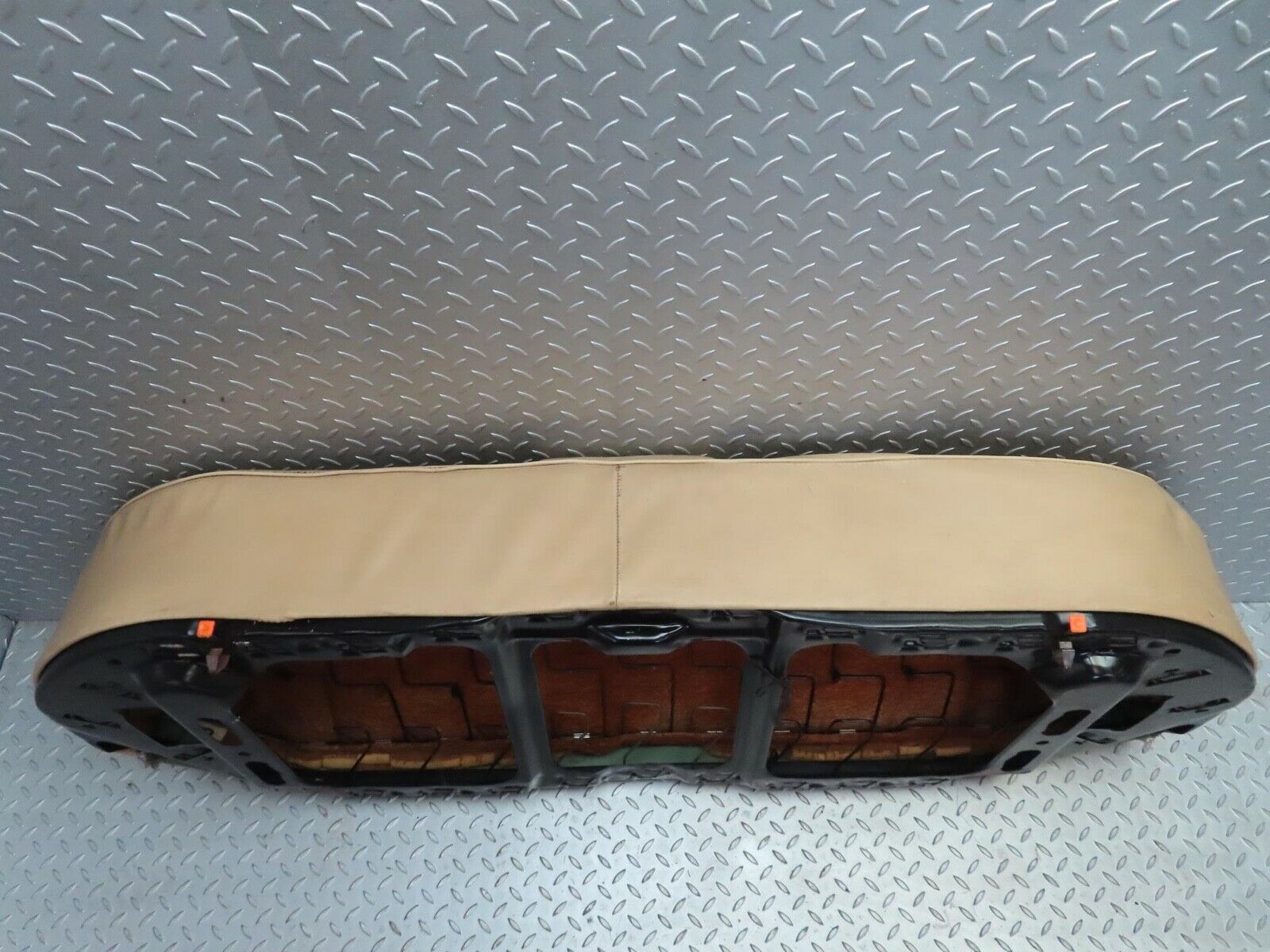 15816 Mercedes-Benz W123 280E Rear Seat Bottom Beige Leather