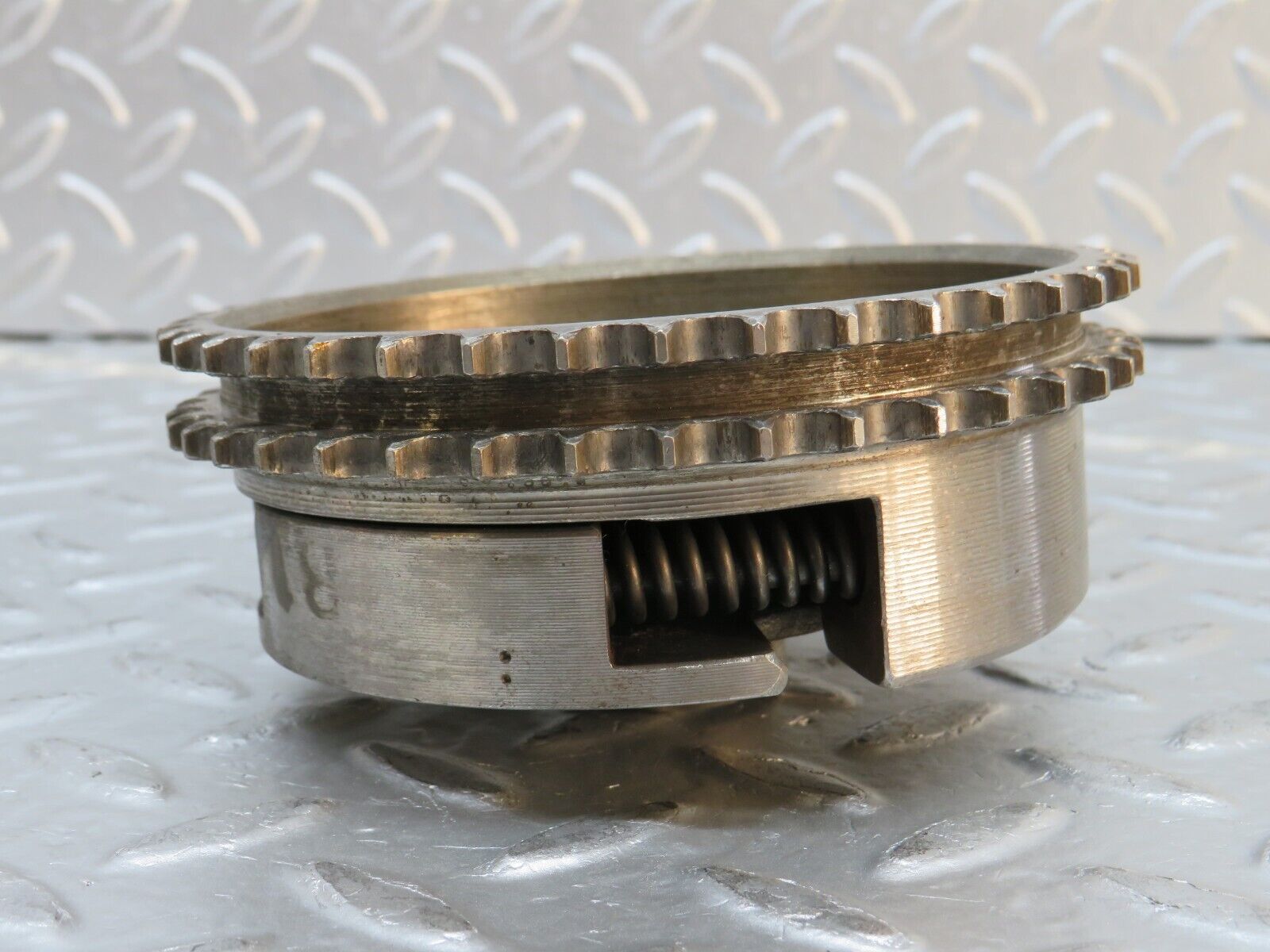 0333 Mercedes-Benz W123 220D Injection Pump Gear Sprocket