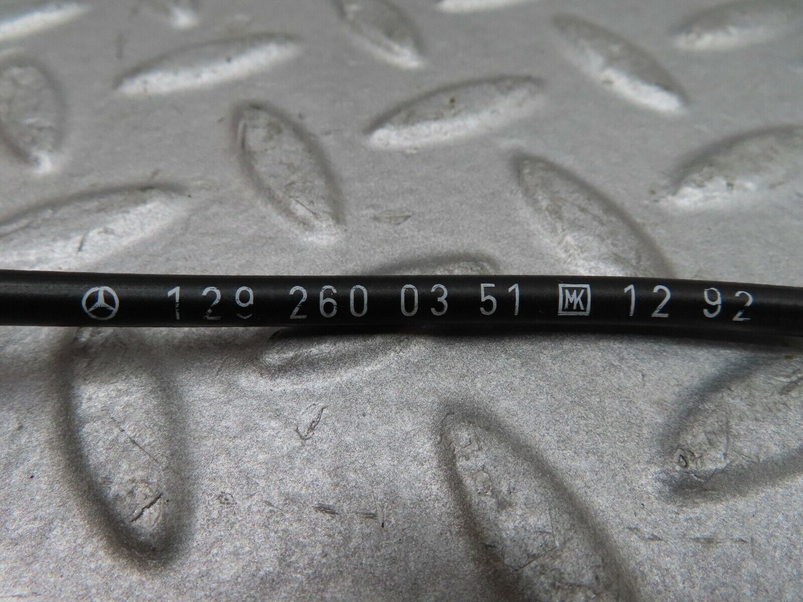 17462 Mercedes-Benz R129 300SL Coupe Transmission Lockout Cable 1292600351