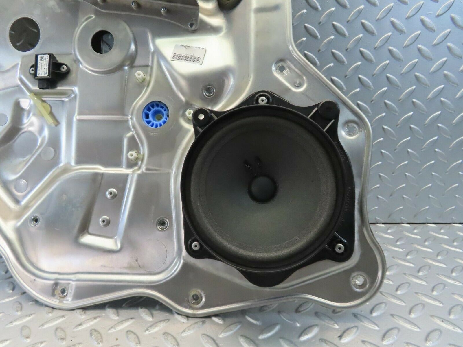 11167 Mercedes-Benz W221 S320 Rear Left Door Window Regulator 2218203102