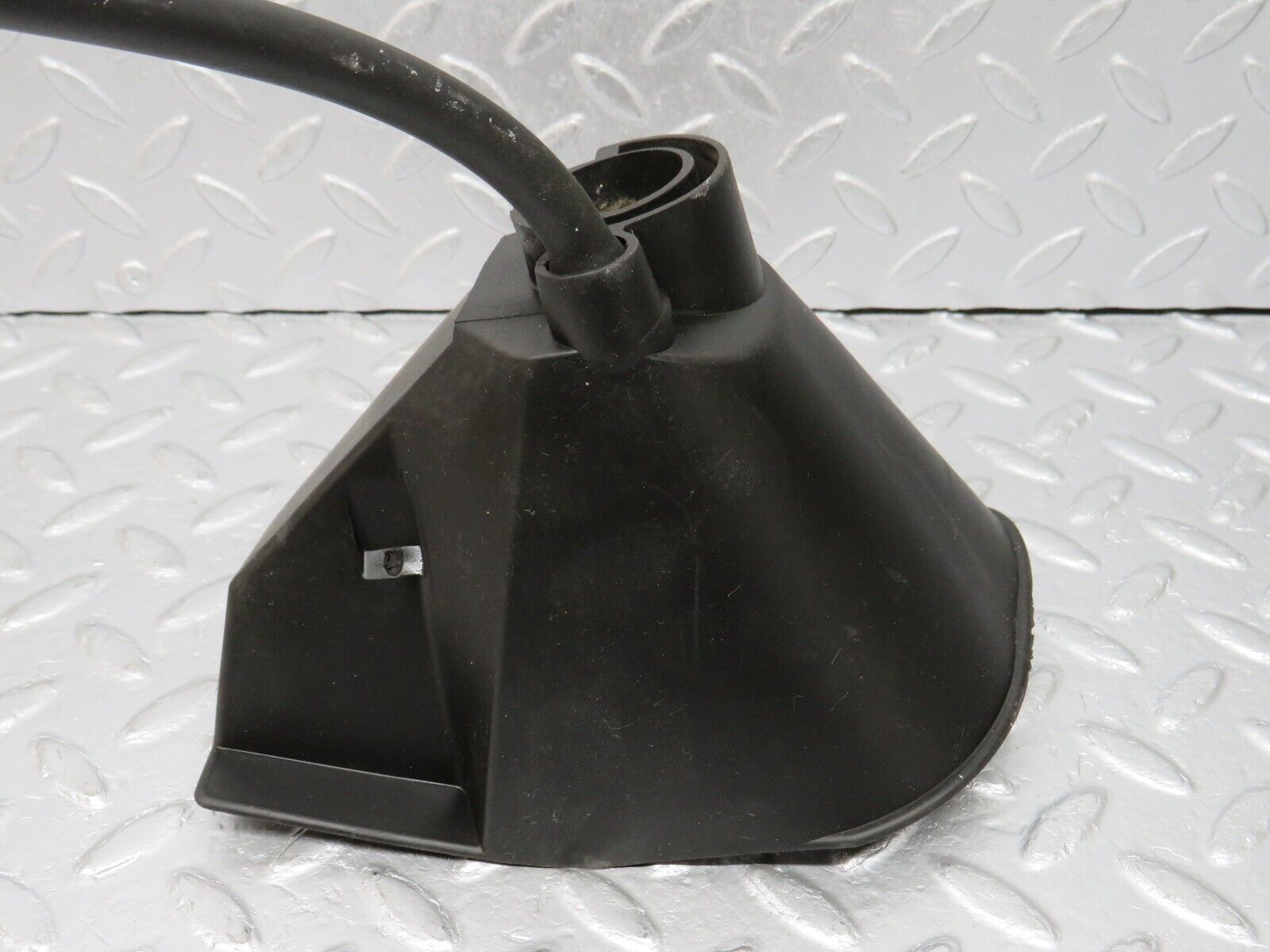 39399 Mercedes-Benz R129 320SL Coupe Roof Folding Lift Cylinder Cover R 1297700462