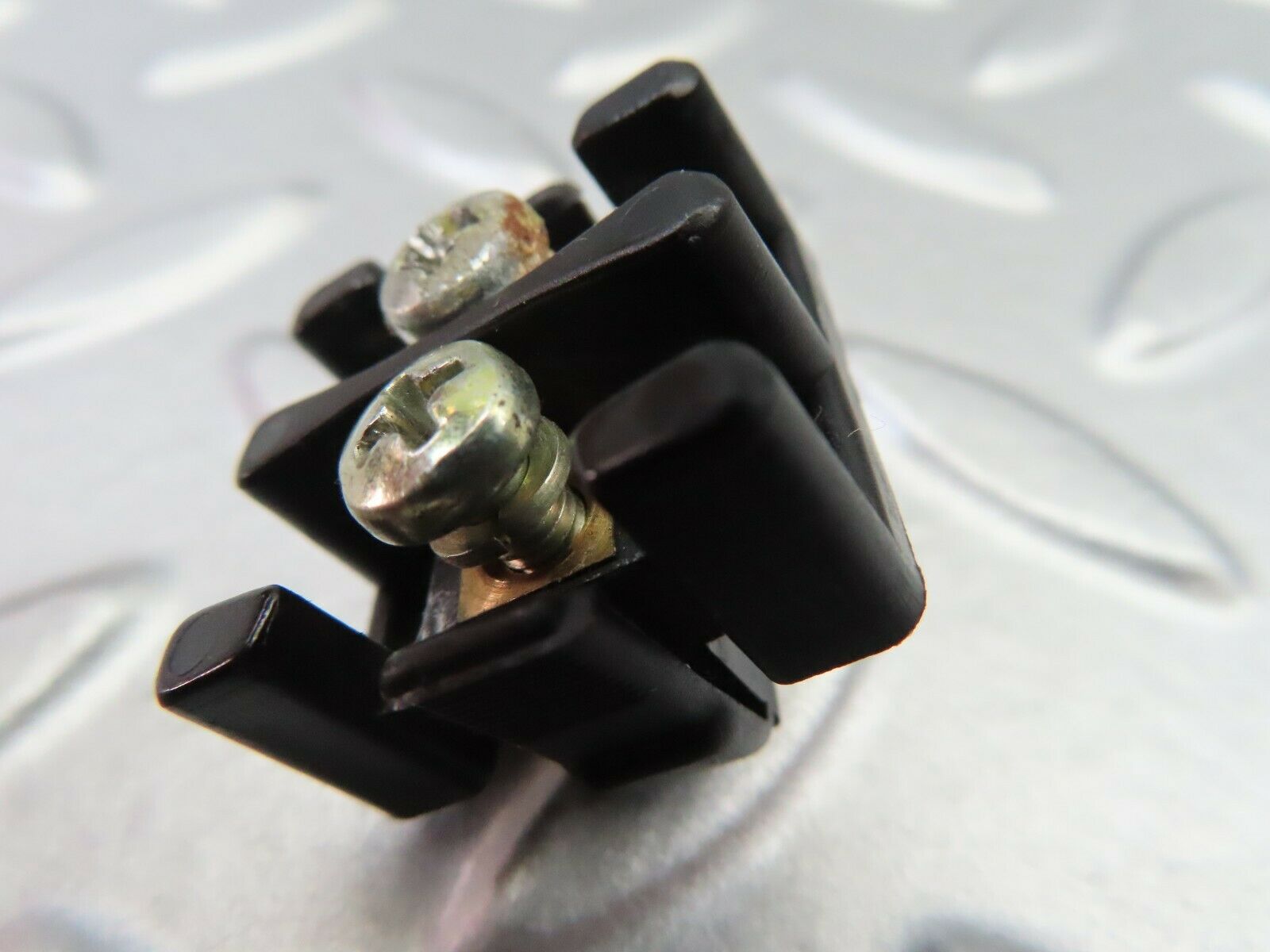 6514 Mercedes-Benz S124 E220 Wagon Wiring Cable Junction Box 0005400269