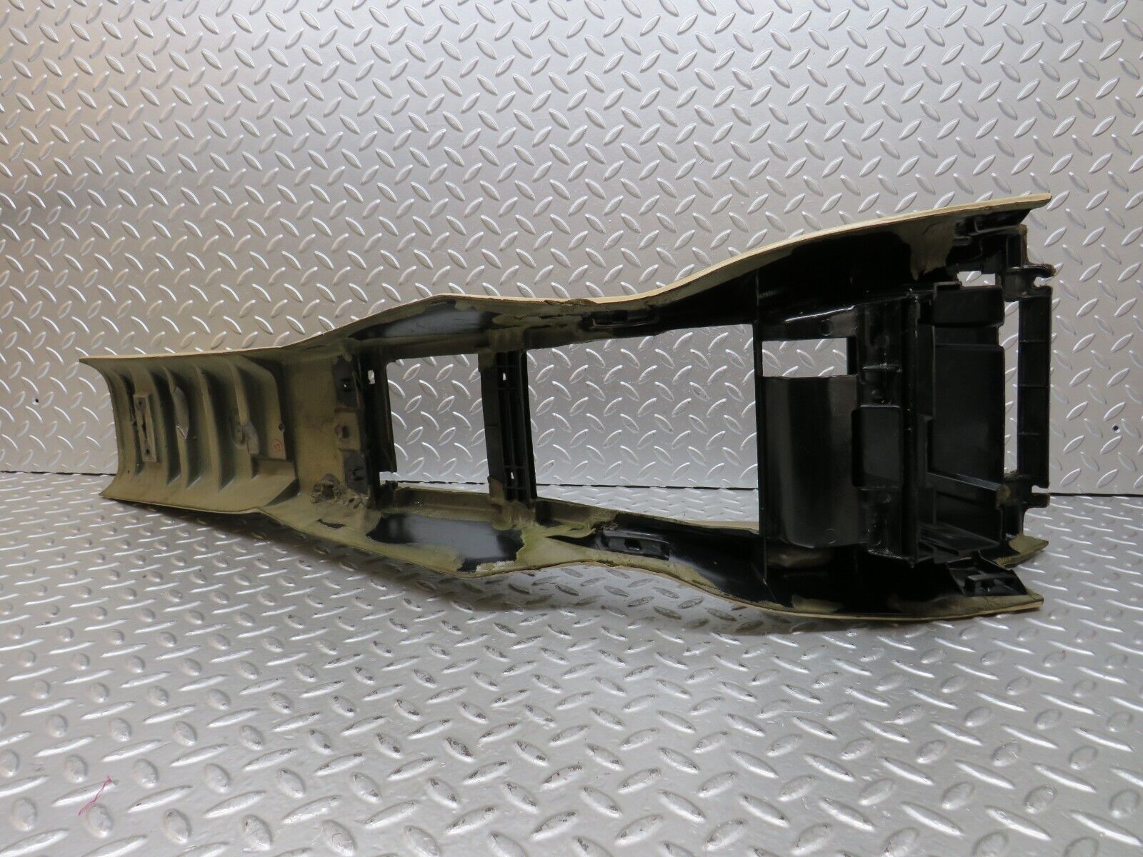 28912 Mercedes-Benz C124 320CE Coupe Centre Console Beige