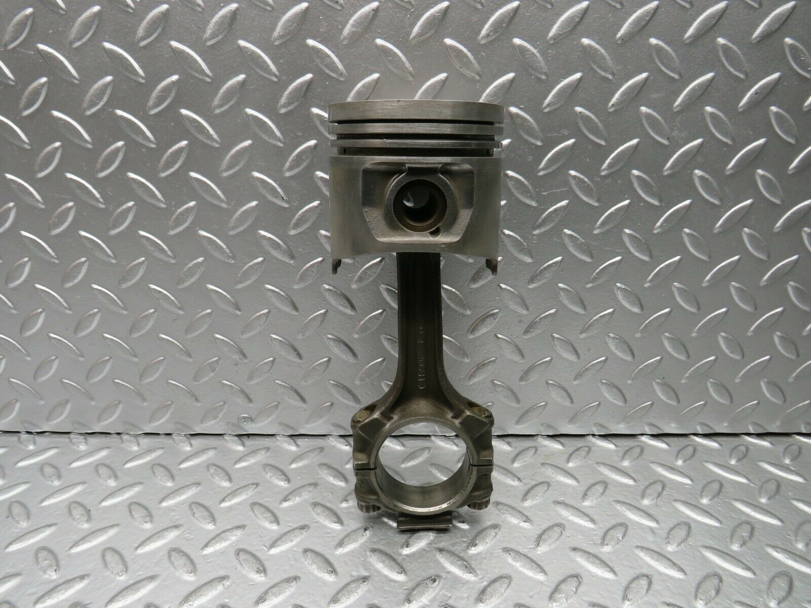 22799 Mercedes-Benz C107 450SLC Coupe Piston With Connecting Rod 92.48 mm