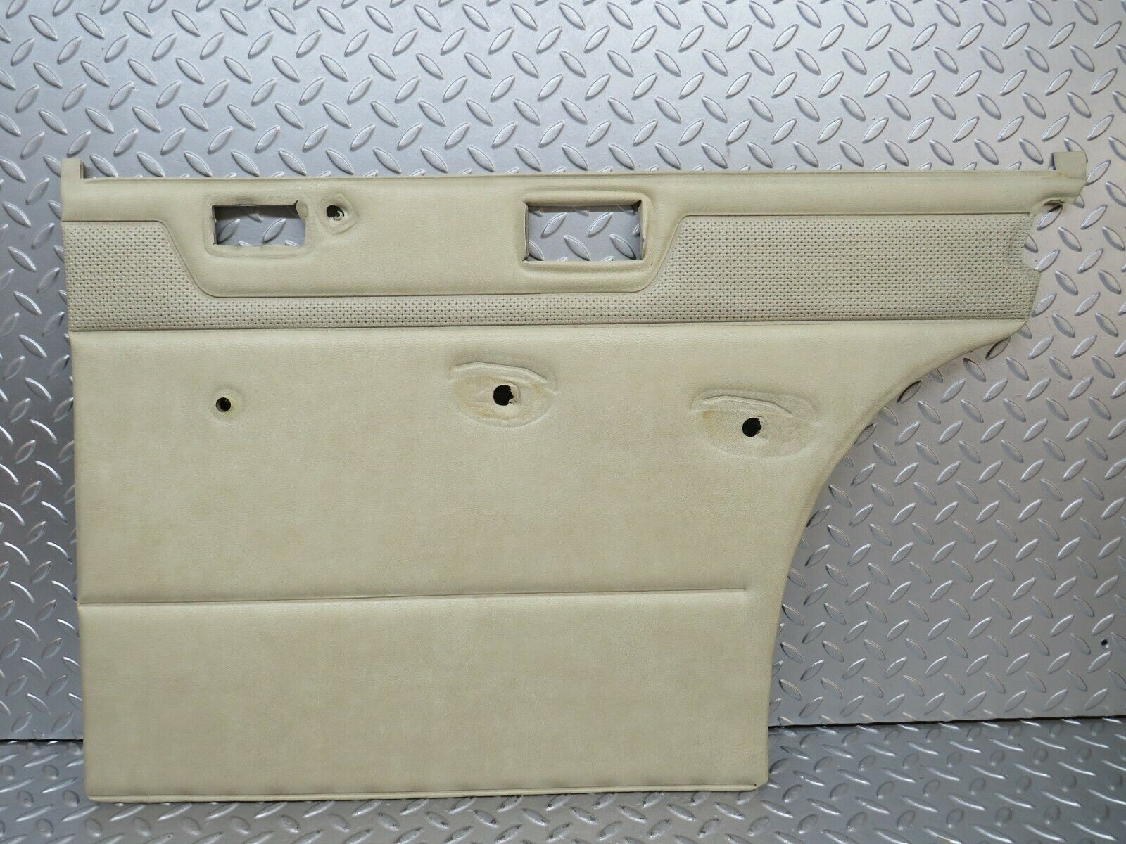 23490 Mercedes-Benz W114 280E Rear Right Door Card Cream