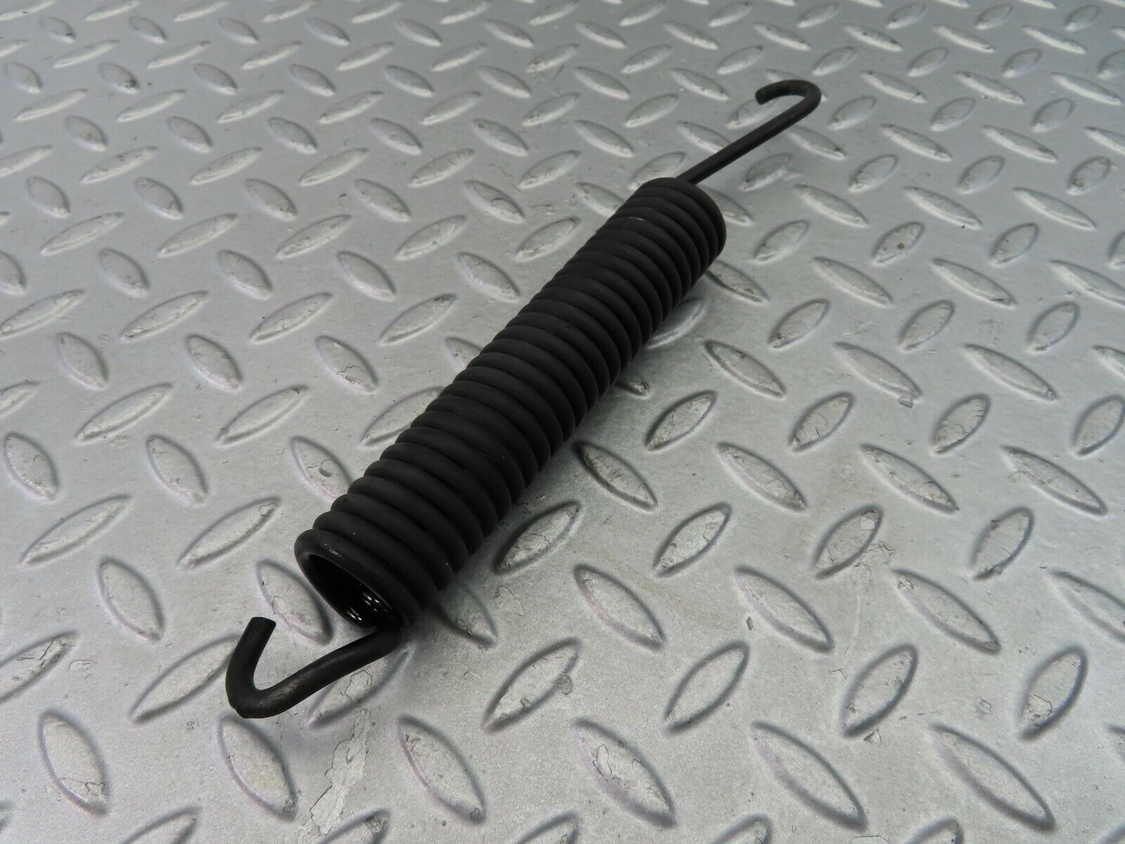 7779 Mercedes-Benz S123 230TE Wagon Bonnet Hinge Spring